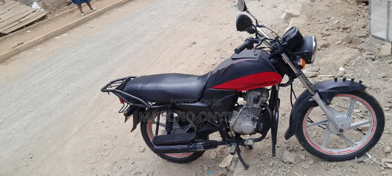 Honda CB 2021 Red