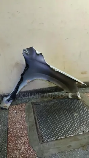 Toyota Vanguard Front Fender