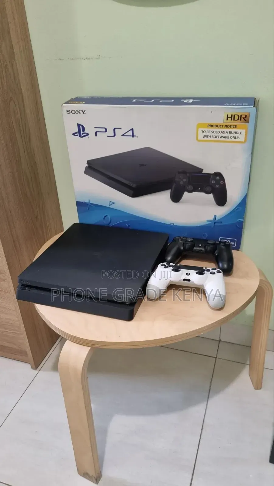PlayStation 4 Slim