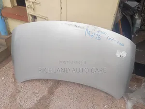 Bonnet Nissan Latio Year 2016