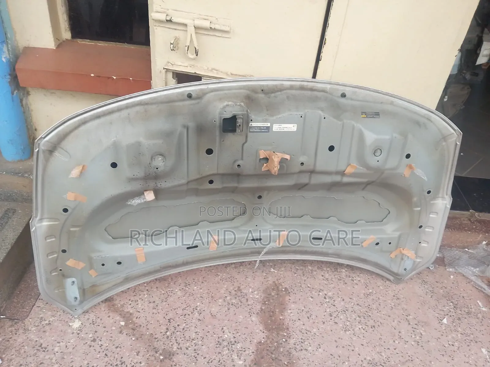 Bonnet Nissan Latio Year 2016