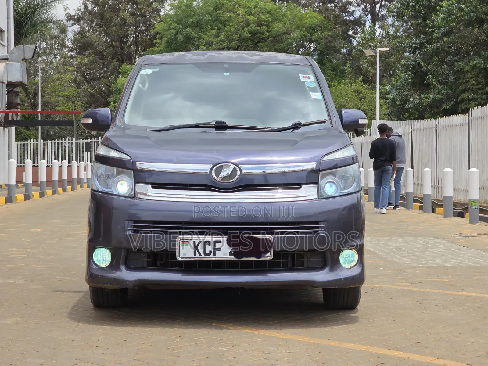 Toyota Voxy 2008