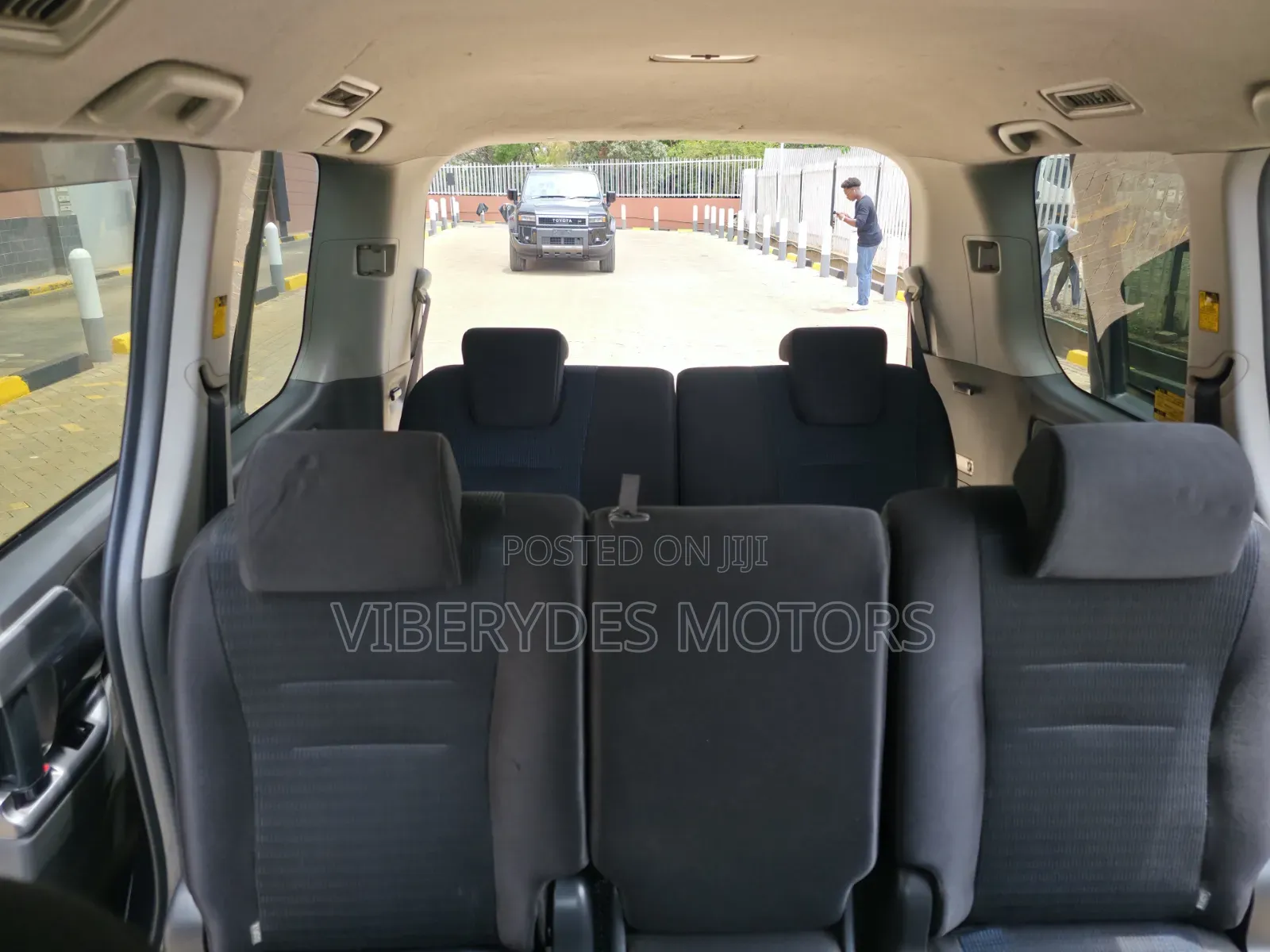Toyota Voxy 2008