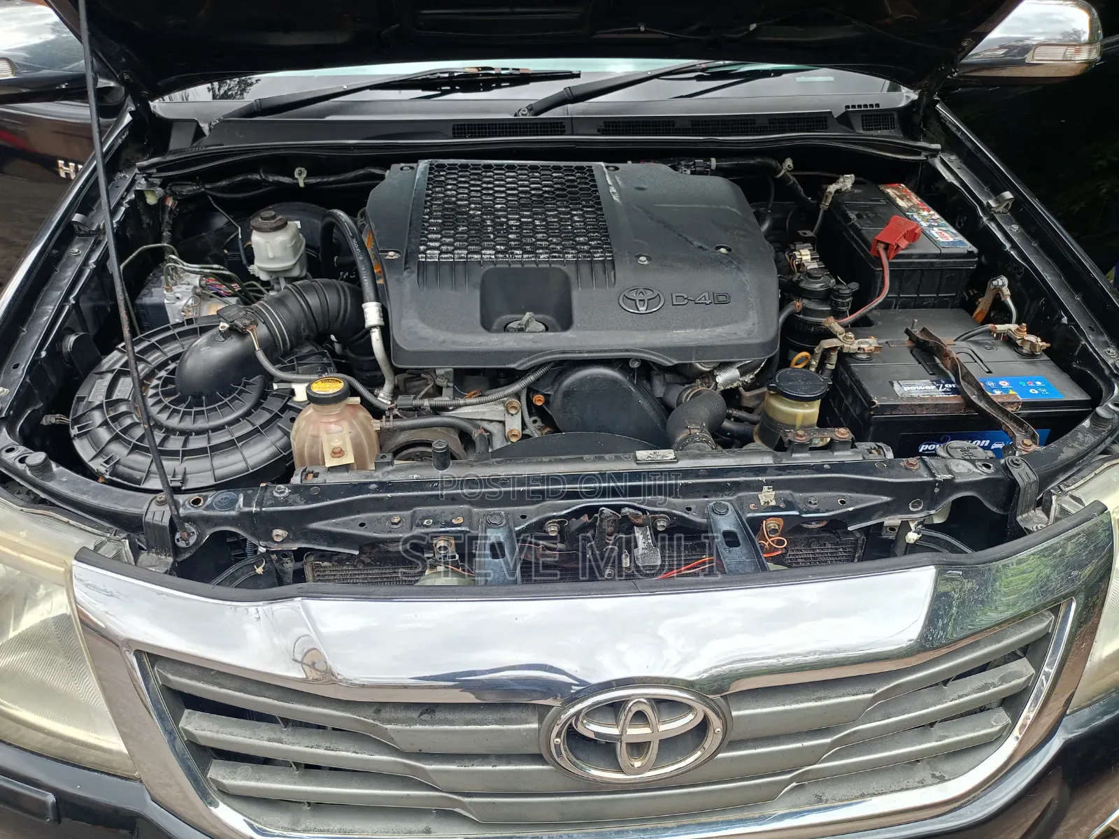 Toyota Hilux 2012 Matt Black