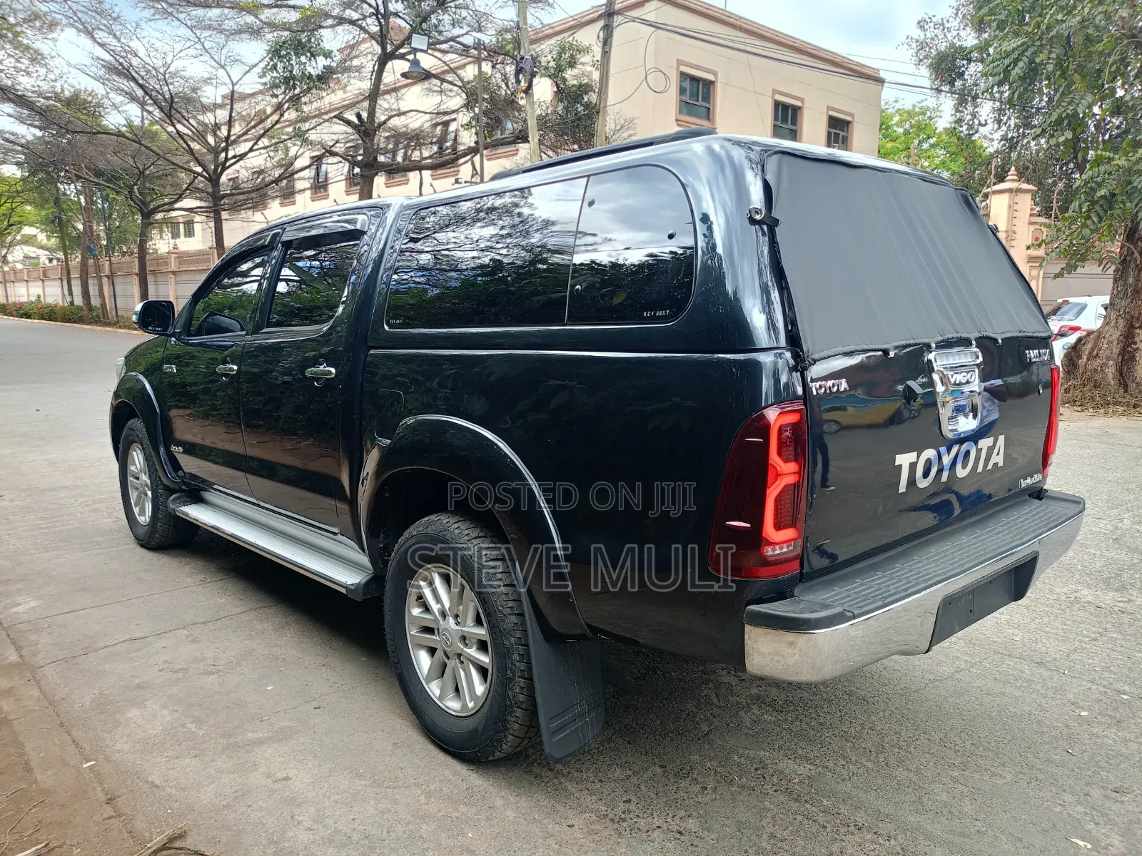 Toyota Hilux 2012 Matt Black
