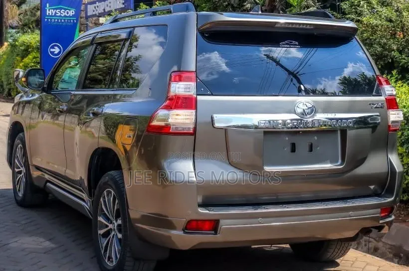 Toyota Land Cruiser Prado 2015 Teal