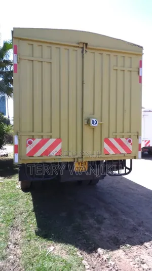 Mitshubishi Lorry Truck