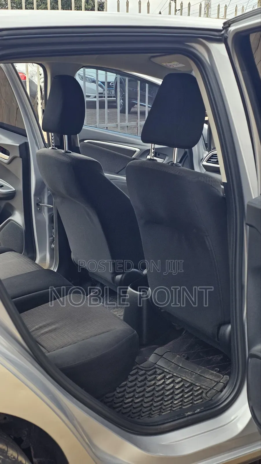 Honda Fit 2017 Silver
