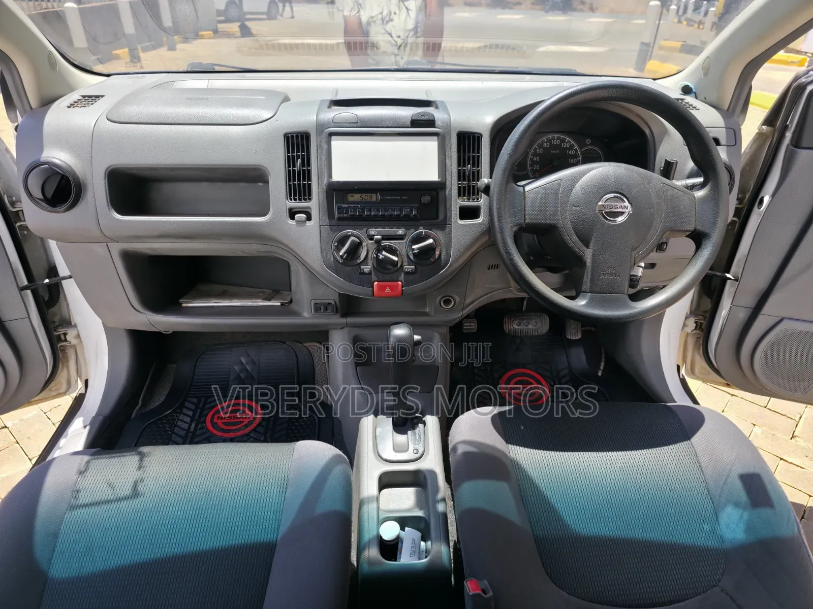 Nissan Advan 2013 White