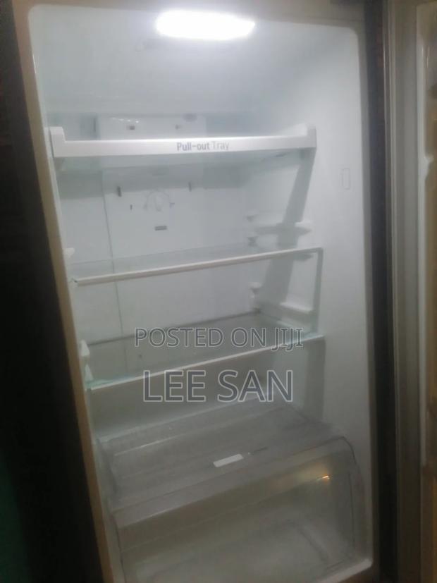 Refrigerator - thumbnail 4