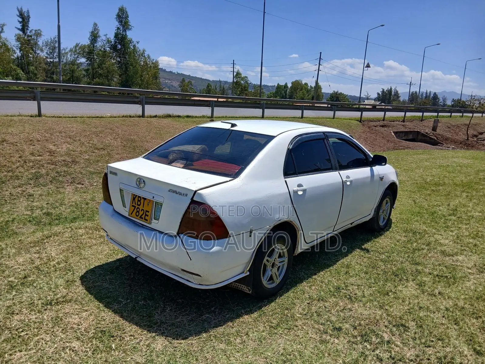 Toyota Corolla 2005 White
