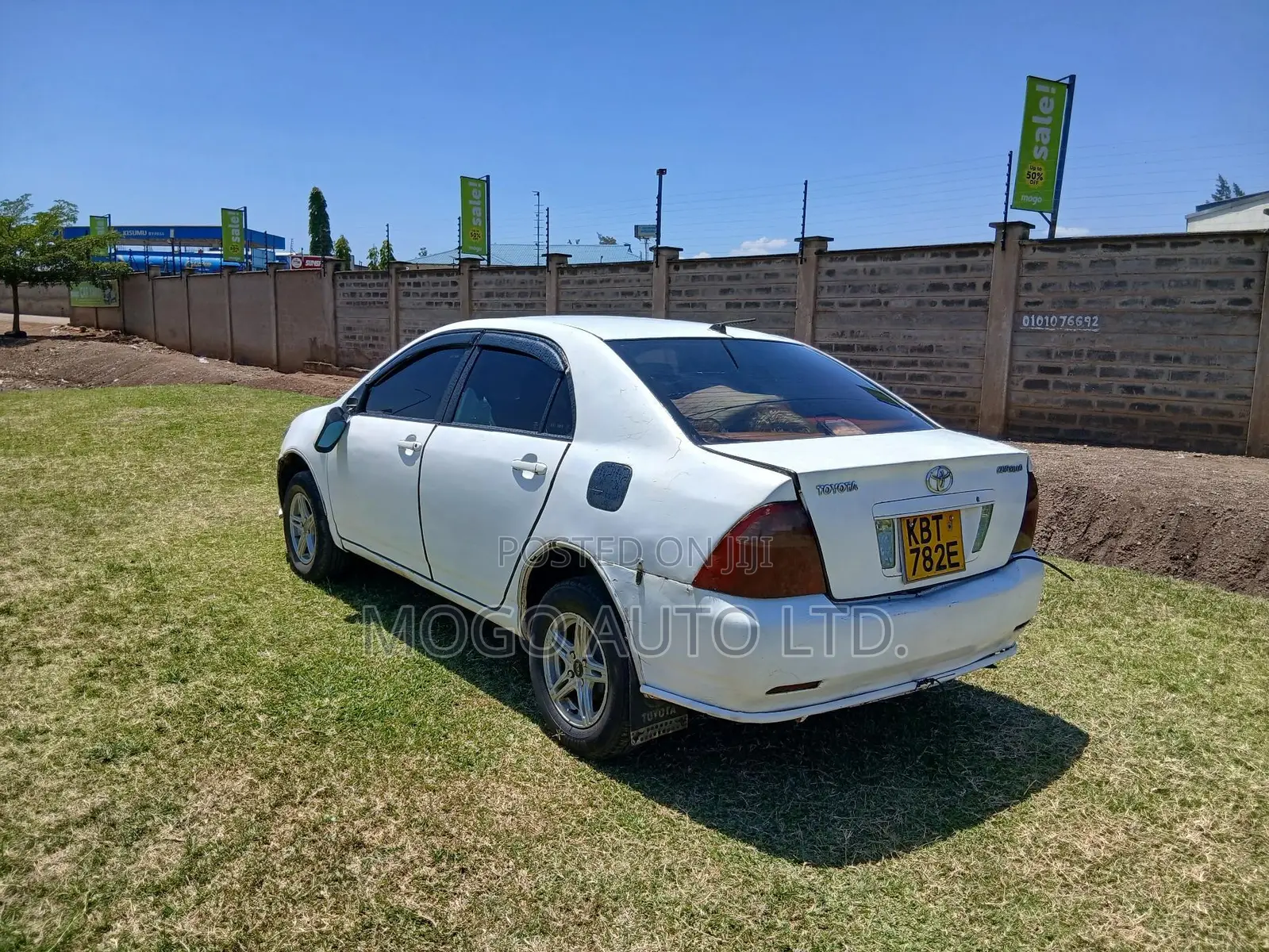 Toyota Corolla 2005 White