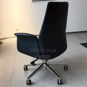 Office Chair : Mid Back Leather Executive Chair