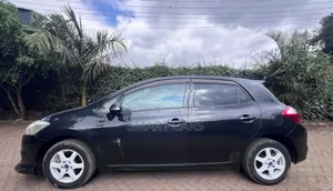 Toyota Auris 2011 Blue
