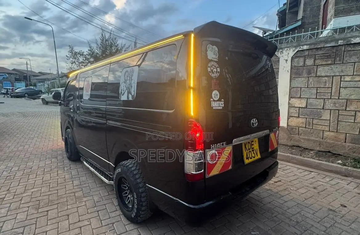 Toyota HiAce 2015 Black