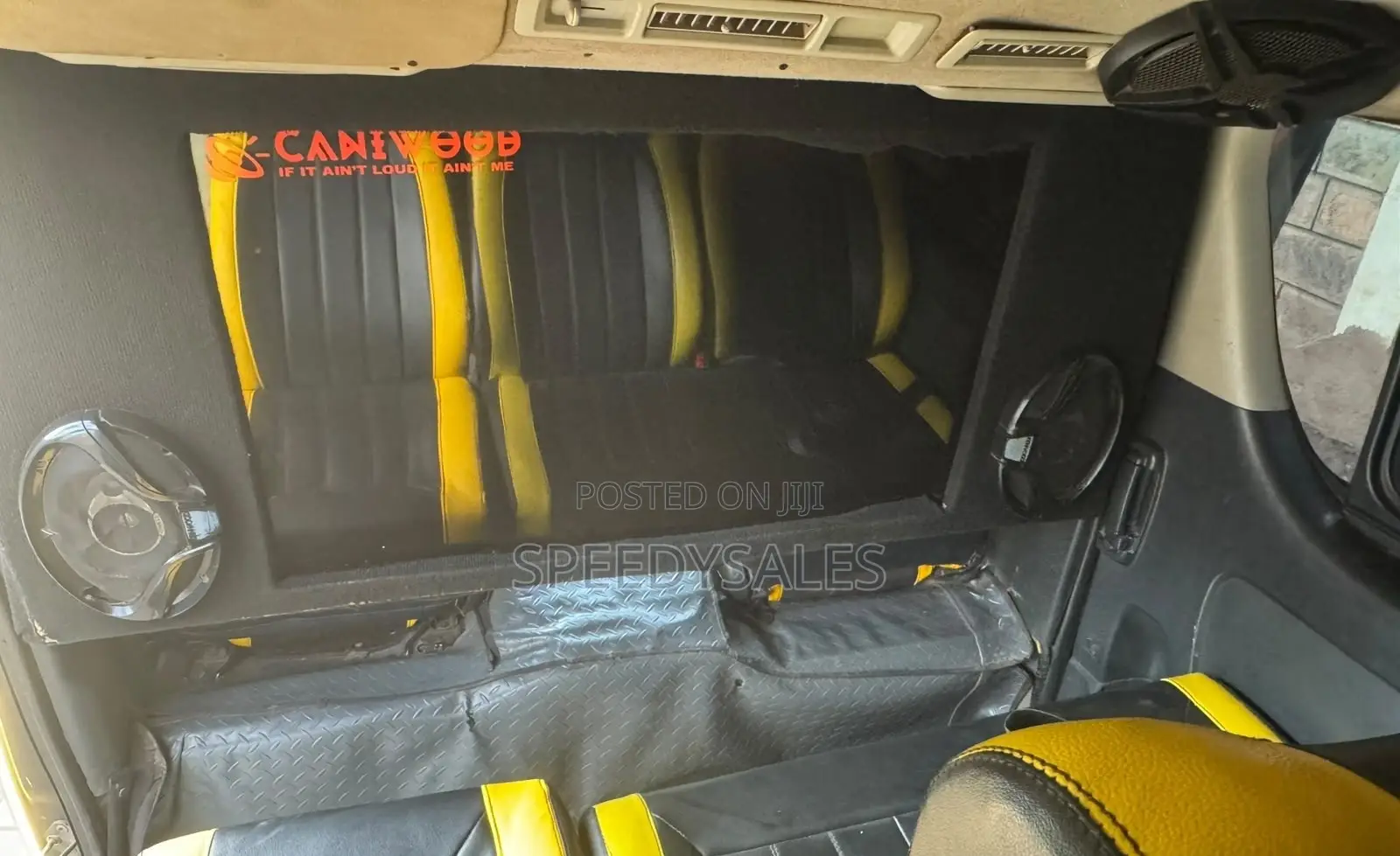 Toyota HiAce 2015 Black