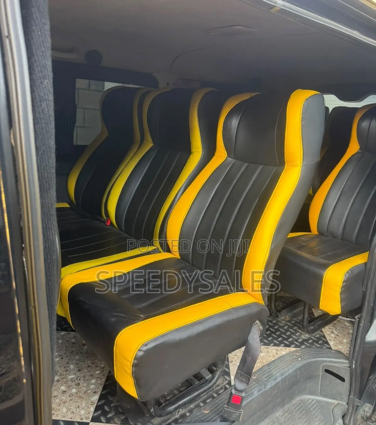 Toyota HiAce 2015 Black