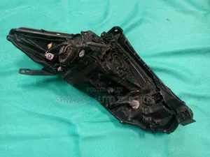 Headlight Assy Rh Honda Freed Gb3 2009