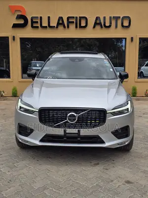 Volvo XC60 2021 Silver