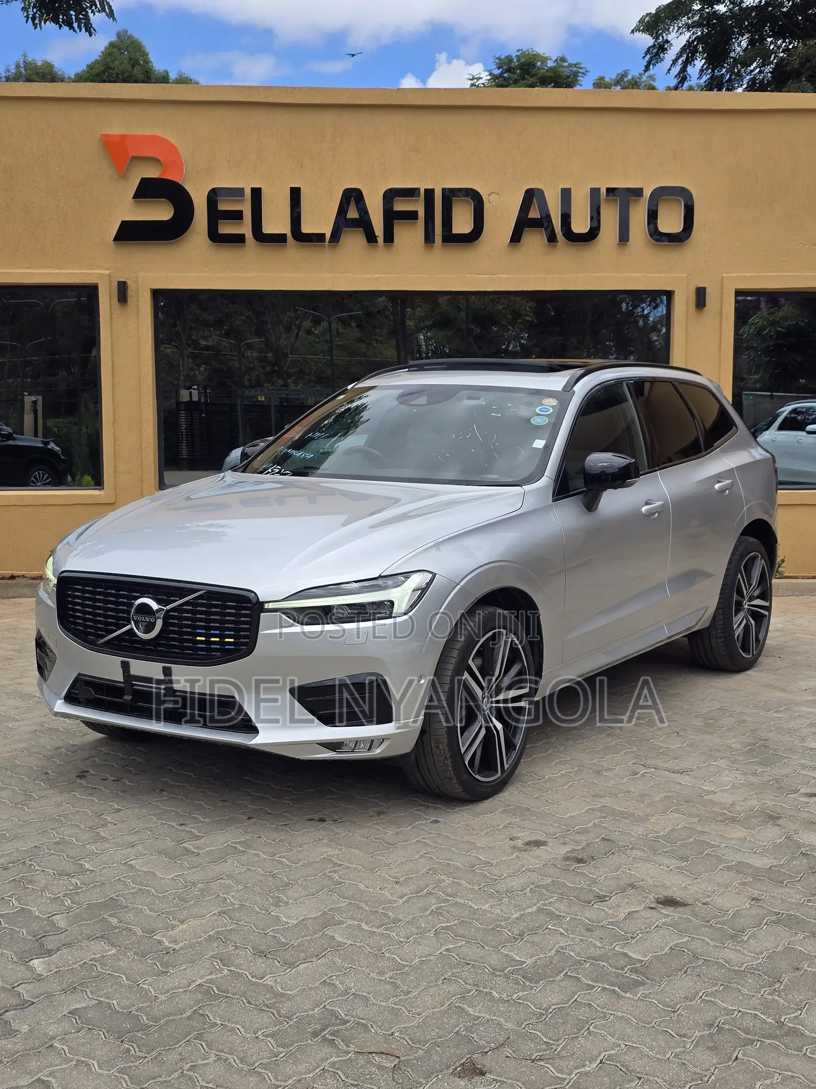Volvo XC60 2021 Silver
