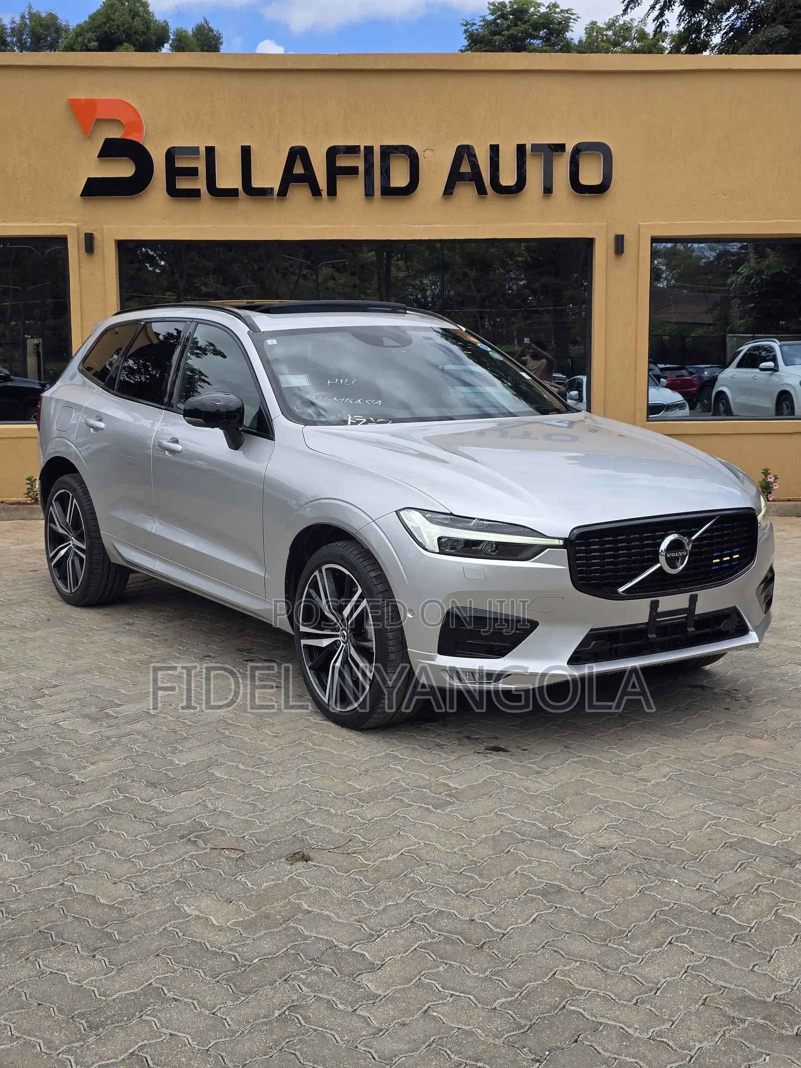 Volvo XC60 2021 Silver
