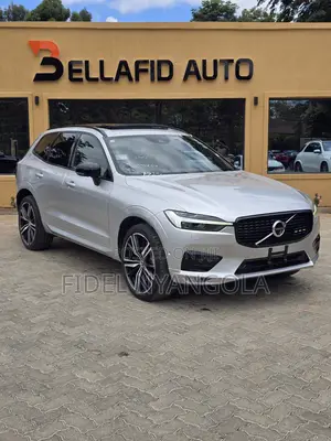 Volvo XC60 2021 Silver