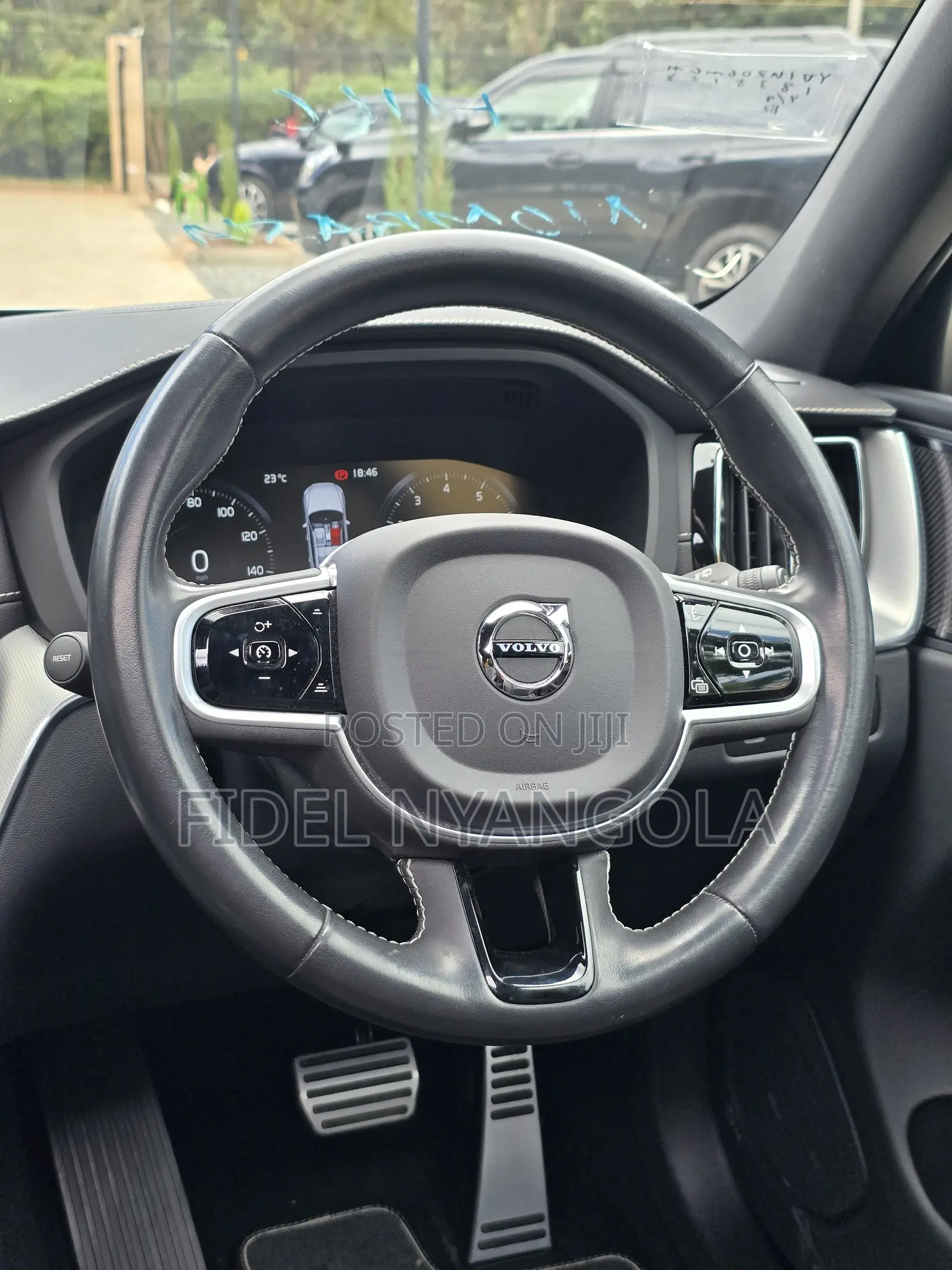 Volvo XC60 2021 Silver