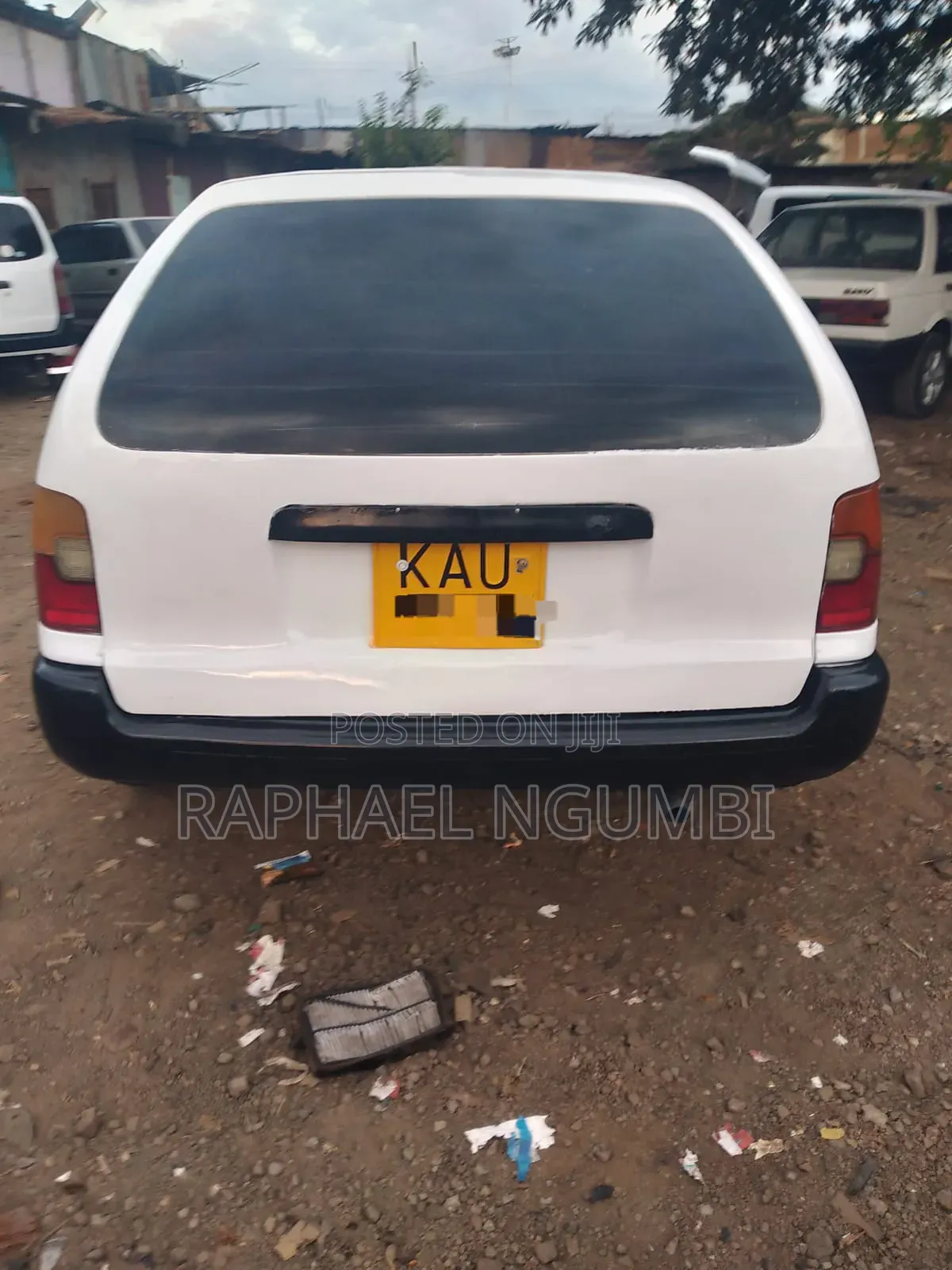 Toyota Corolla 1999 White