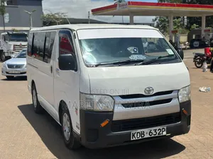 Toyota HiAce 2013 White
