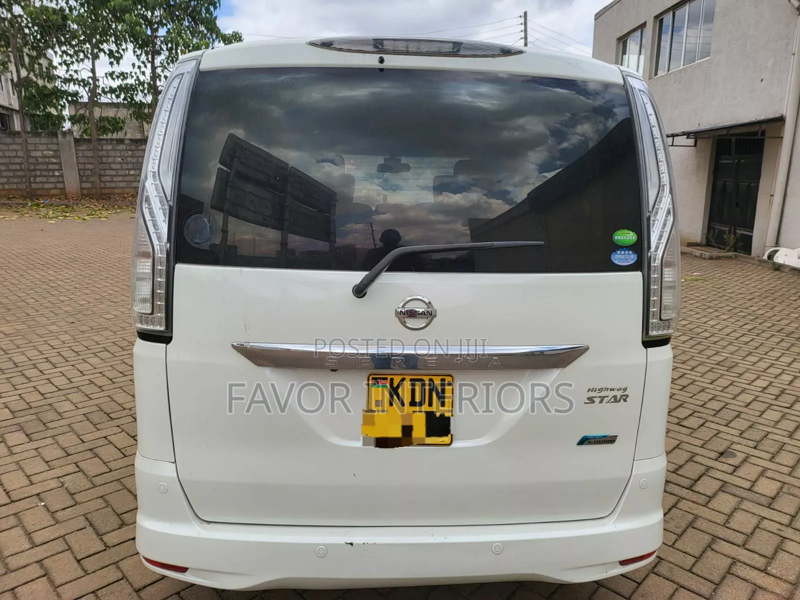 Nissan Civilian 2016 White