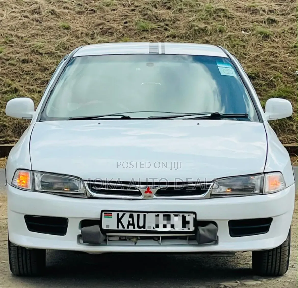 Mitsubishi Lancer 1997 White
