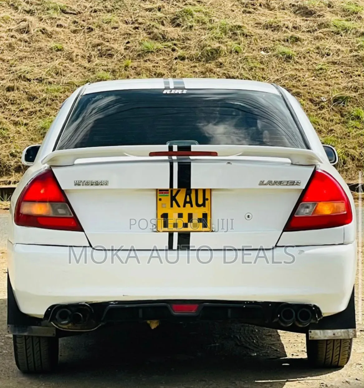 Mitsubishi Lancer 1997 White