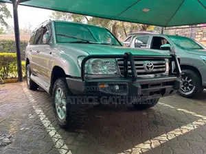 Toyota Land Cruiser HDJ 100 2003 Silver
