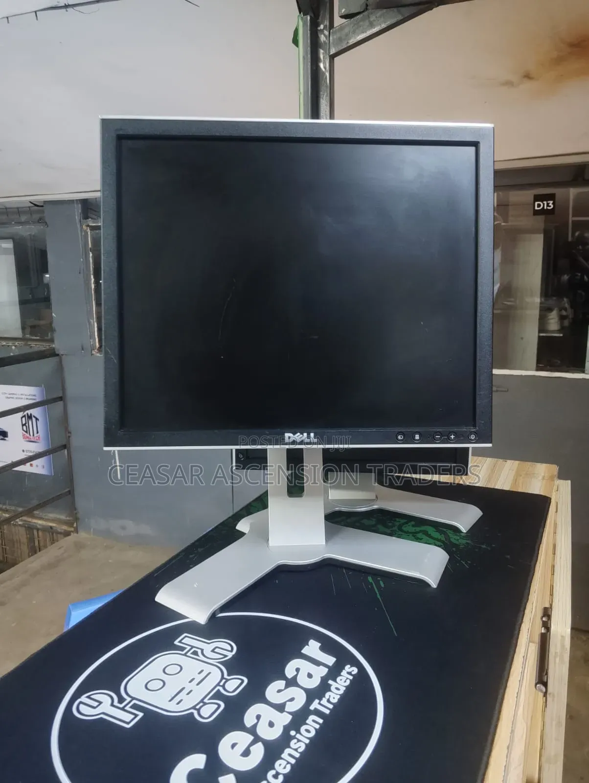 Dell 17inch Square