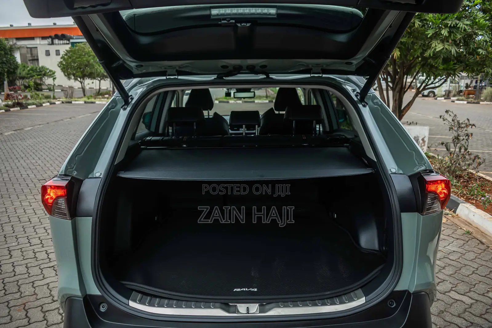 Toyota RAV4 2019 Green