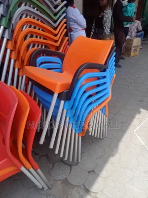 We34, Plastic Chairs, Chairs