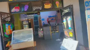 Snacks Cafe