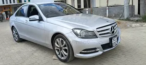 Mercedes-Benz C200 2012 Silver