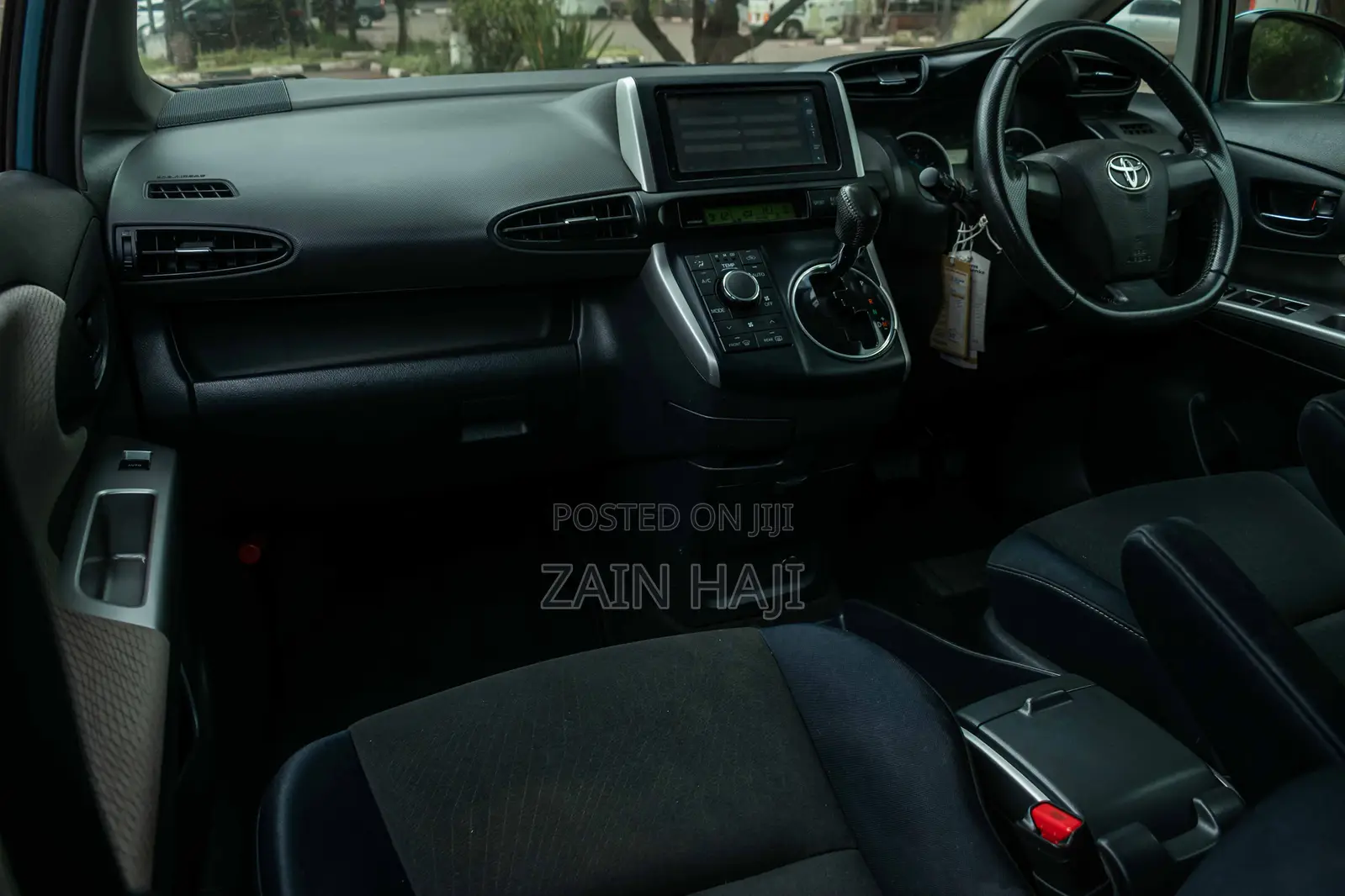 Toyota Wish 2011 Blue