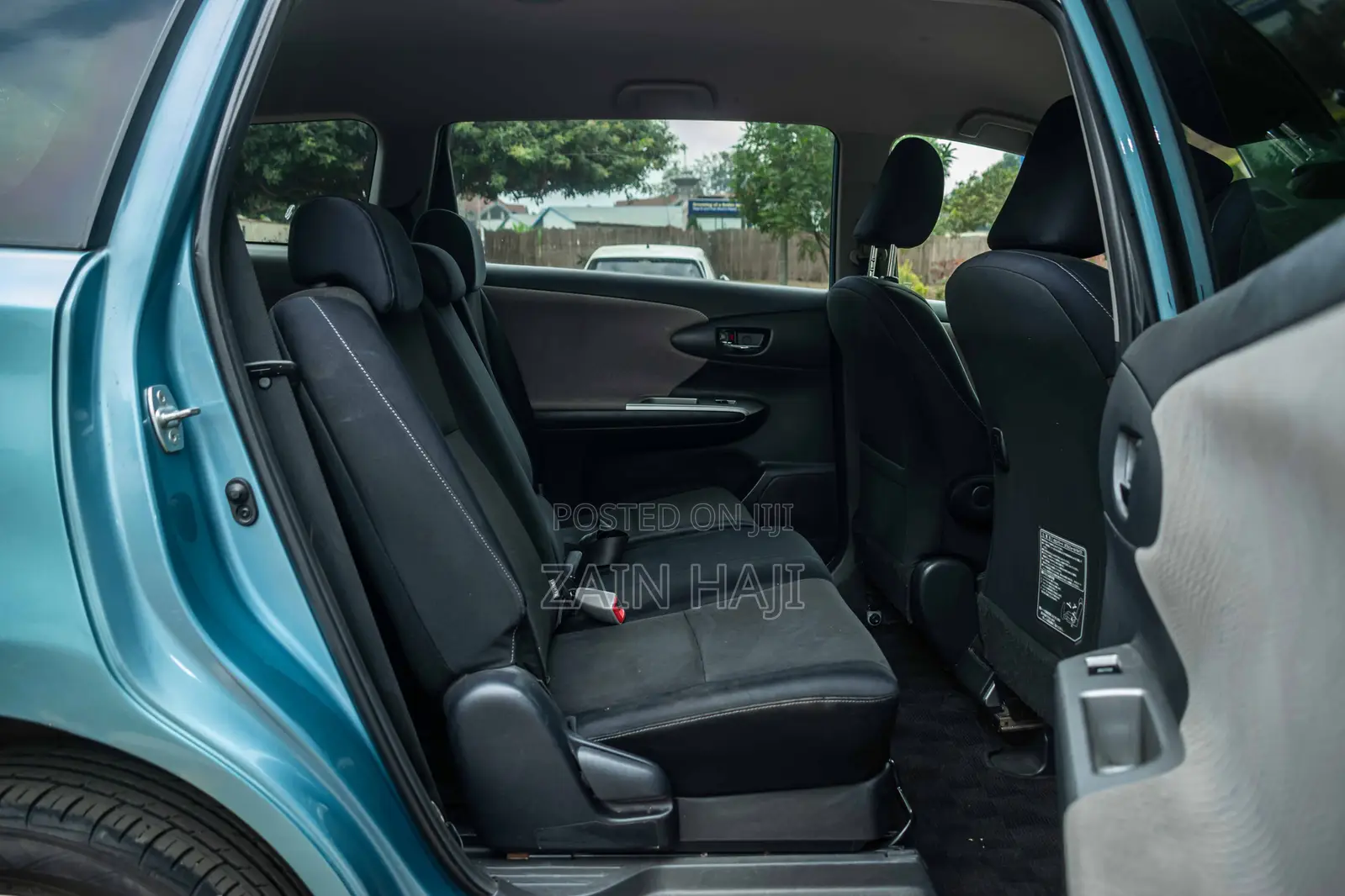 Toyota Wish 2011 Blue