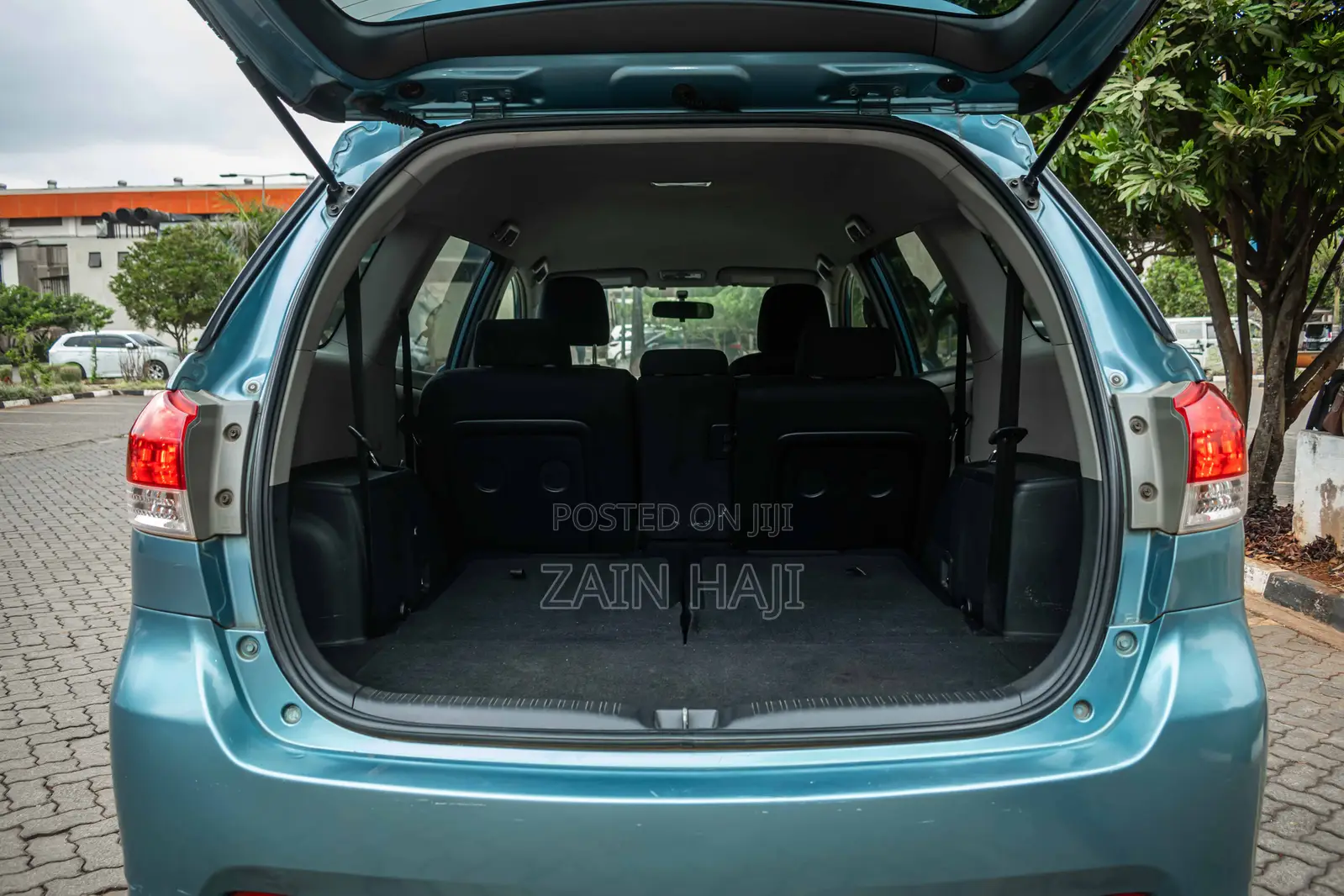 Toyota Wish 2011 Blue