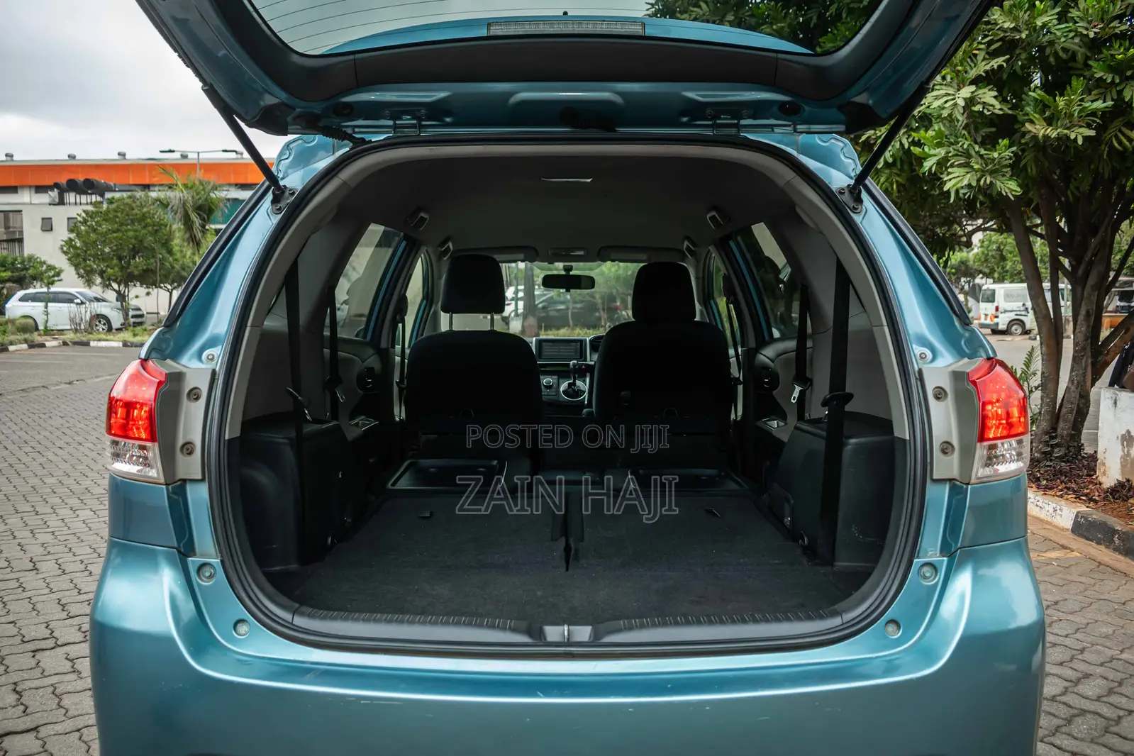 Toyota Wish 2011 Blue