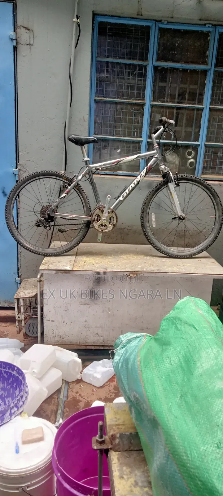 Ex UK Size 26 GIANT BICYCLE 21 SPEED