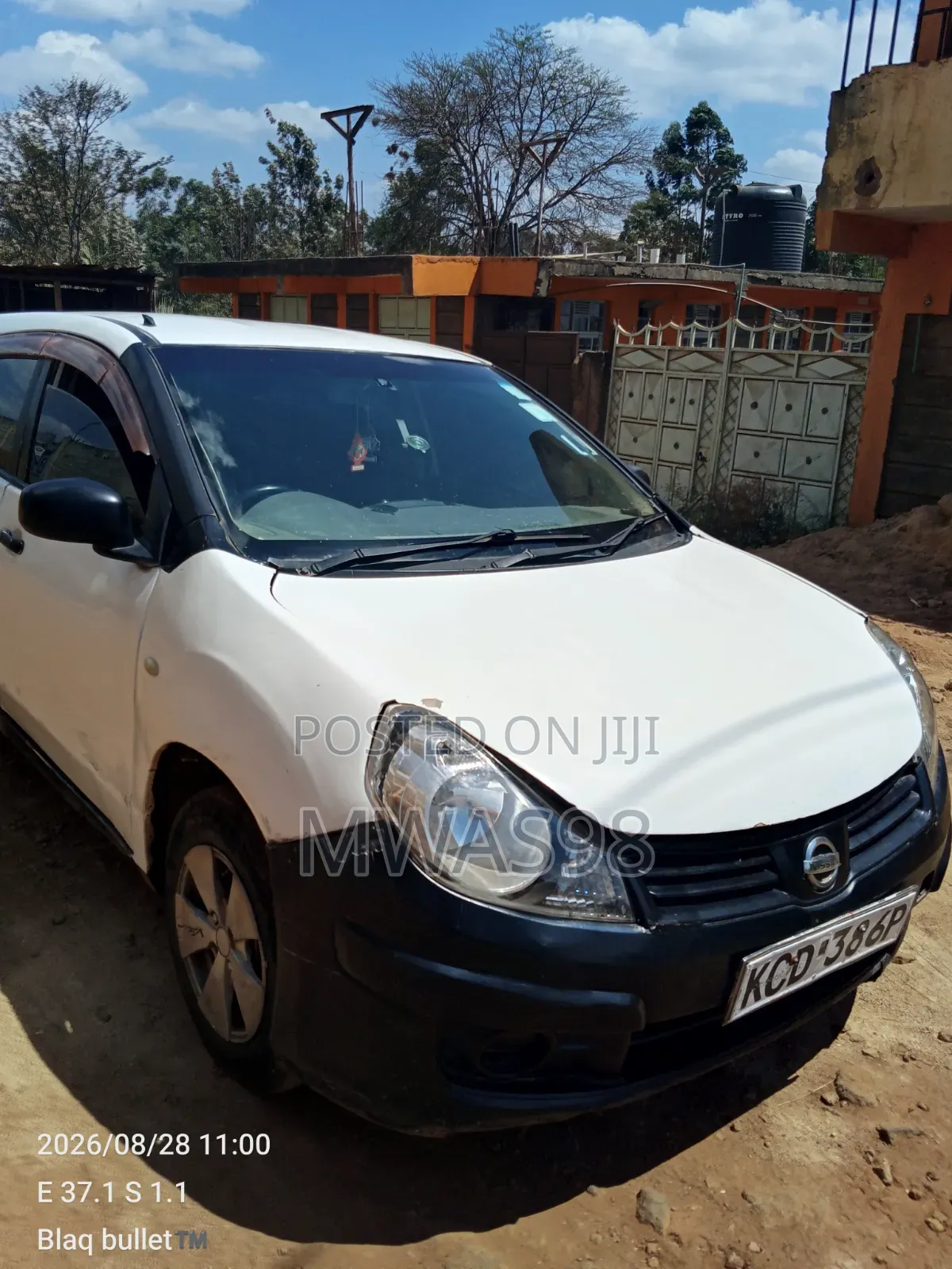 Nissan Advan 2010 White