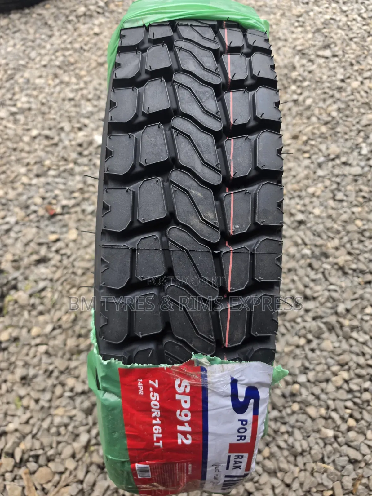 750 R16 Sportrak Tires (Diff)