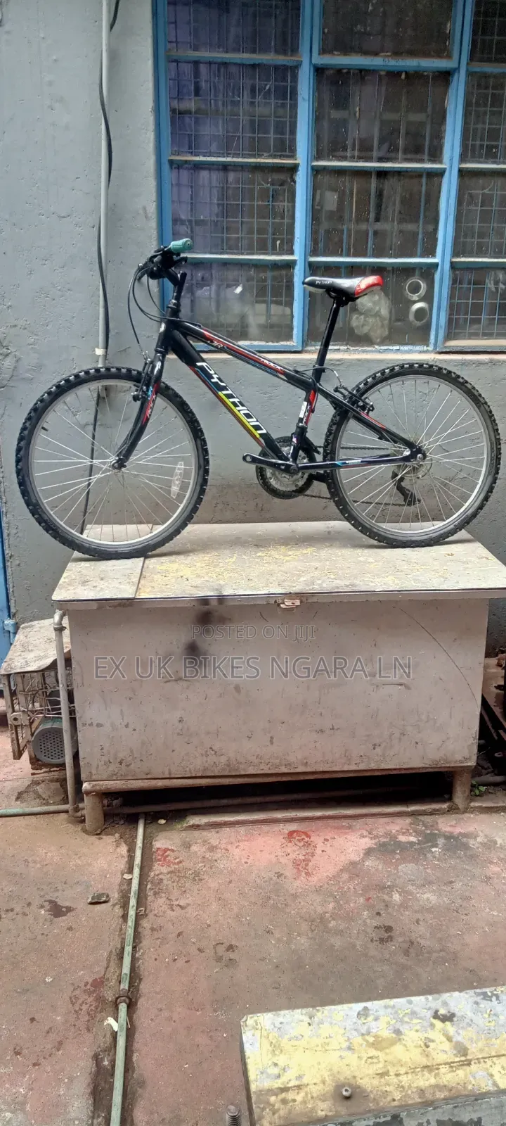 Ex UK Size 24 Bicycle for 8-11 Yr Old
