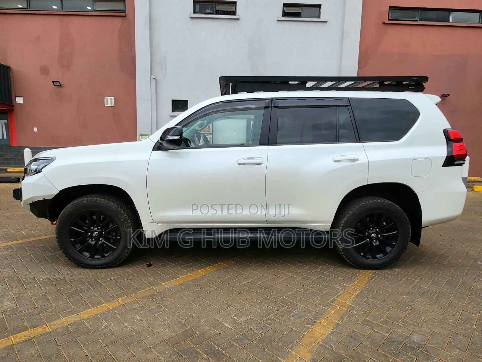 Toyota Land Cruiser Prado 2.8 2021 Black
