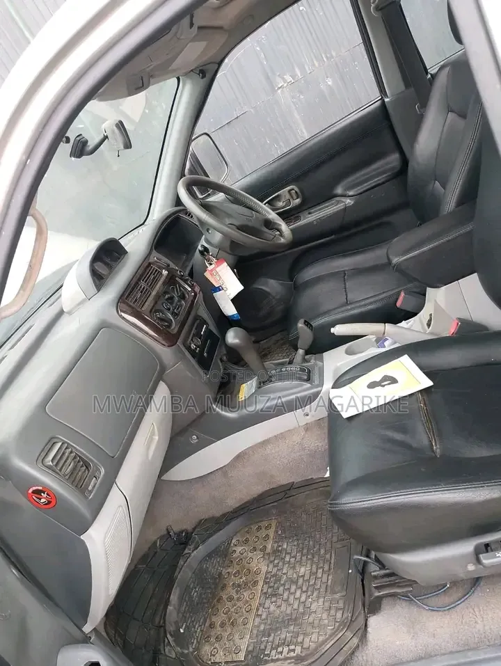 Mitsubishi Shogun 2008 White