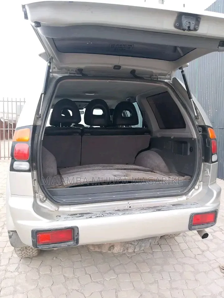 Mitsubishi Shogun 2008 White