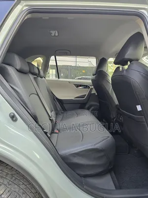 Toyota RAV4 Adventure 2019 Green